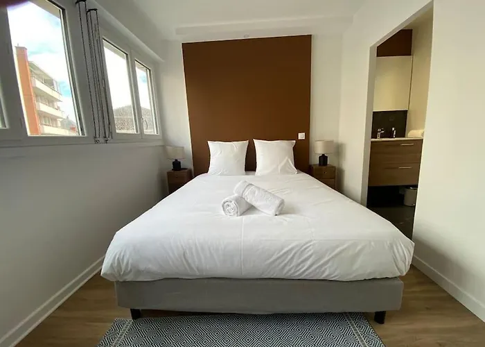 40M² Cosy Neuf Garage Prive / Pasteur
