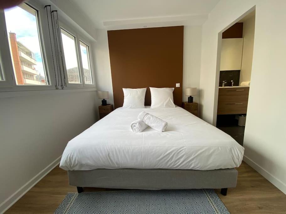 40m² Cosy Neuf Garage Prive / Pasteur Apartment